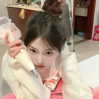 如月微笑 高清封面